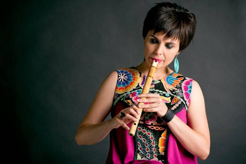 Elizabeth Morris, de Valparaíso a La Plata, con “Canciones Multicolores”