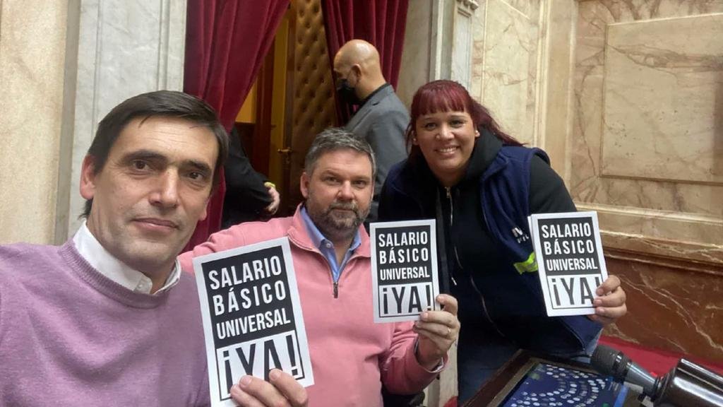 Presión en la Cámara de Diputados por un salario básico universal