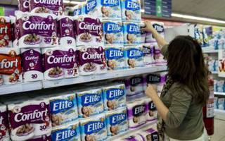 Almaceneros: "Podría haber faltante de papel higiénico la semana próxima"
