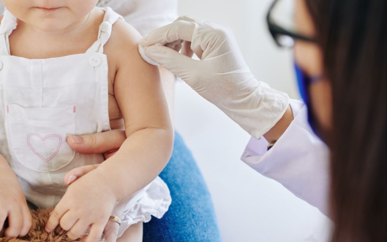 Coronavirus: Argentina vacunará a nenes a partir de los 6 meses de edad
