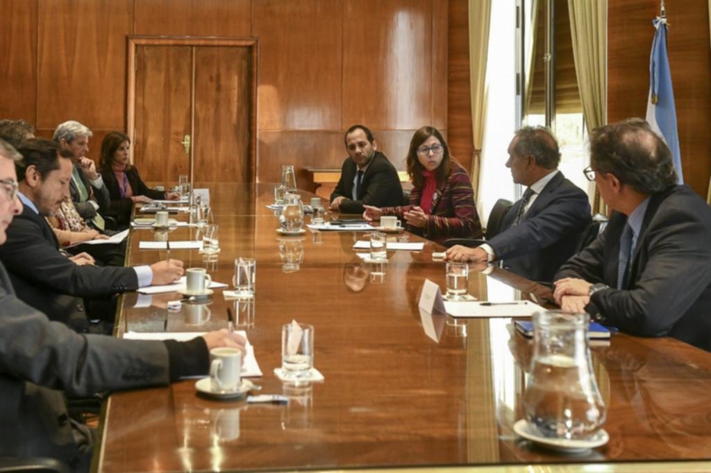 El miedo a una crisis definitiva, por ahora, desescala el conflicto en el Frente de Todos