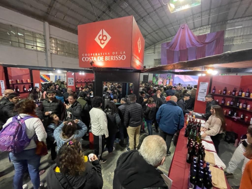 Cerró la fiesta del Vino de la Costa con una multitud en Berisso