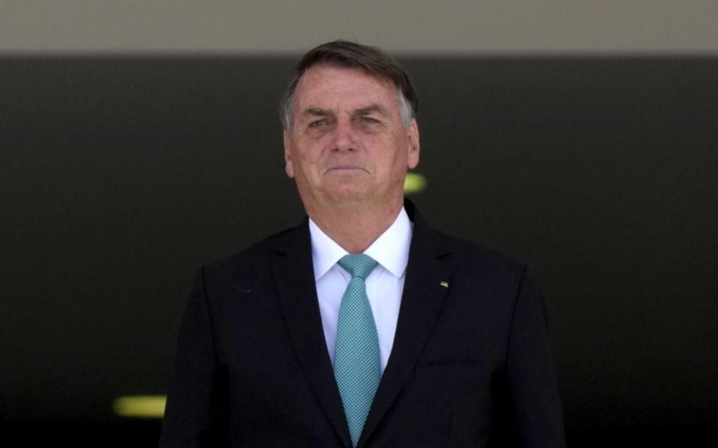 Crimen de un seguidor de Lula: Bolsonaro se despega
