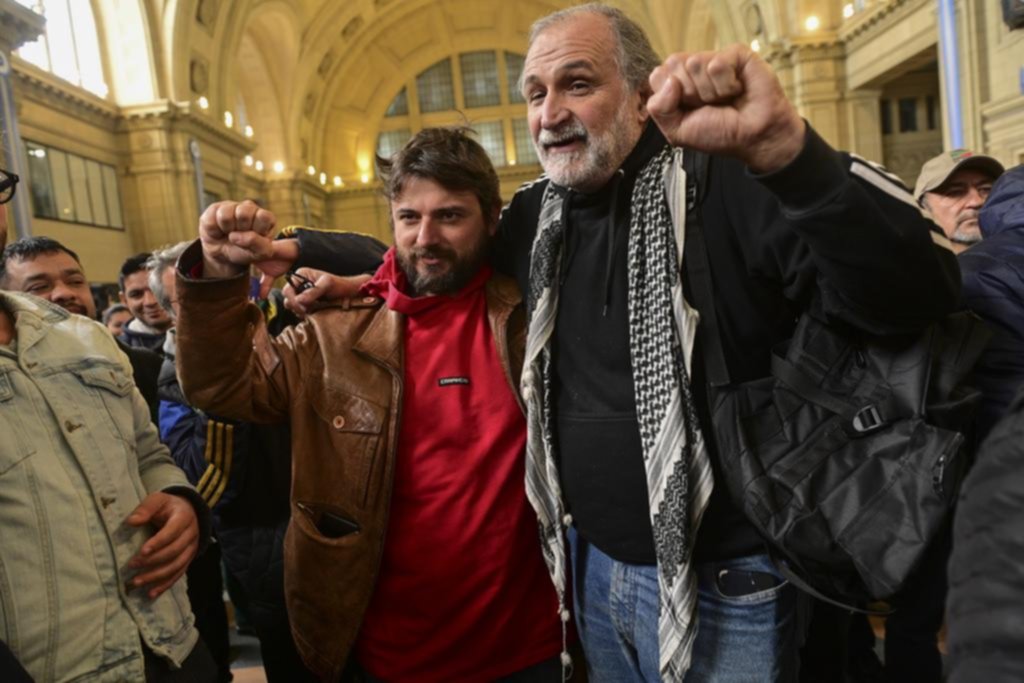 Piqueteros “oficialistas” se suman a las marchas, contra el Gobierno