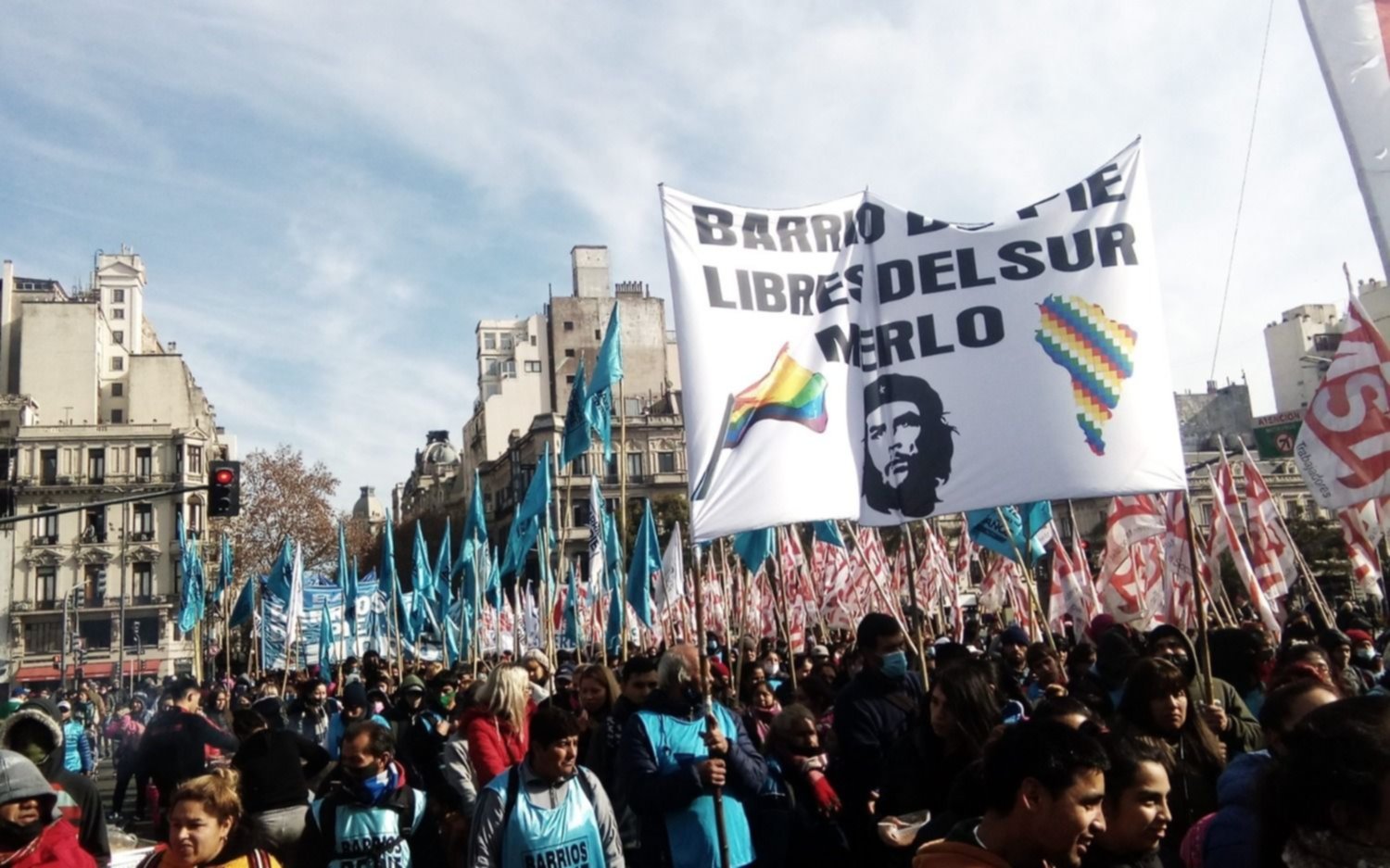Piqueteros marchan al centro porteño:  hay amenaza de acampe por mas planes sociales y la inflación