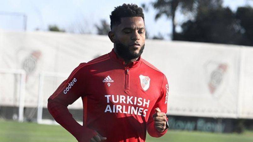 Borja se pone a punto y Gallardo lo incluiría en la convocatoria ante Vélez