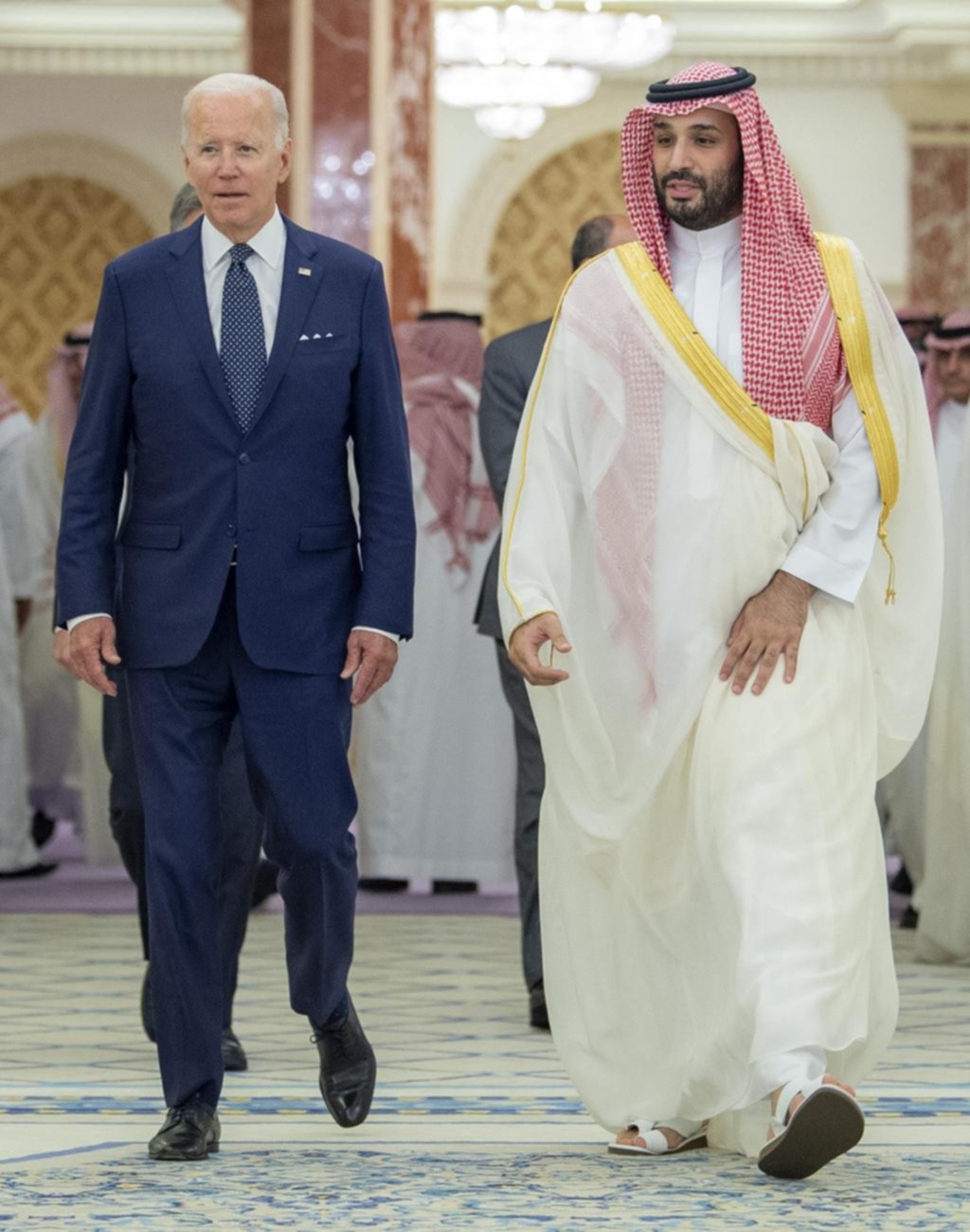 Biden en Arabia Saudita en busca de petróleo y más