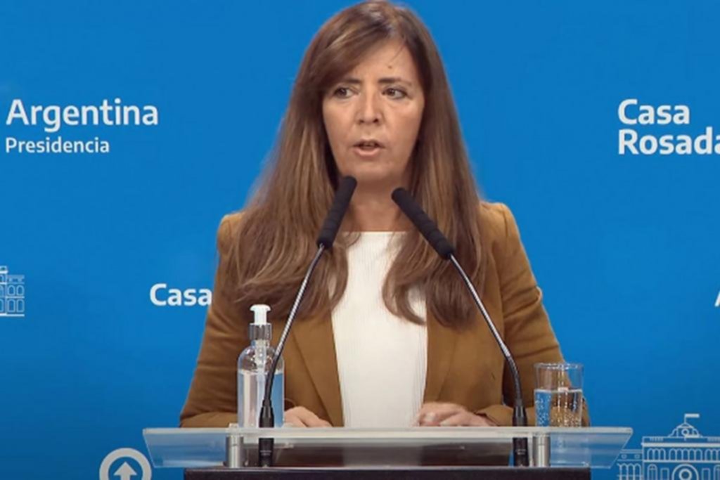 ¿Vocera? ¿portavoza? ¿bolacera?