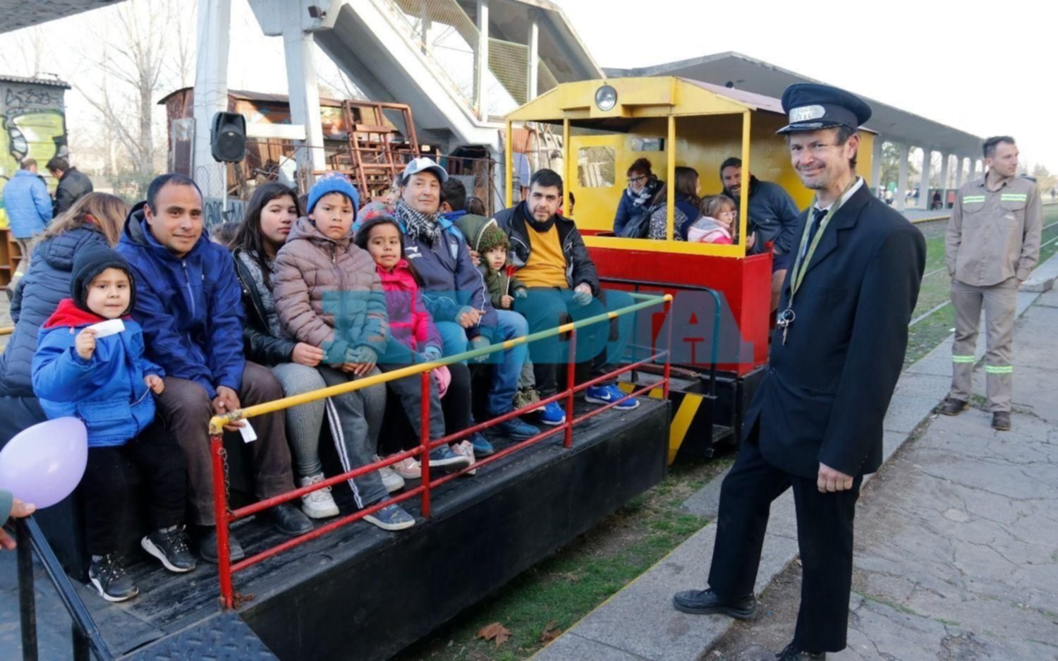 FOTOS | Así celebró Meridiano V un nuevo aniversario de la última salida del tren