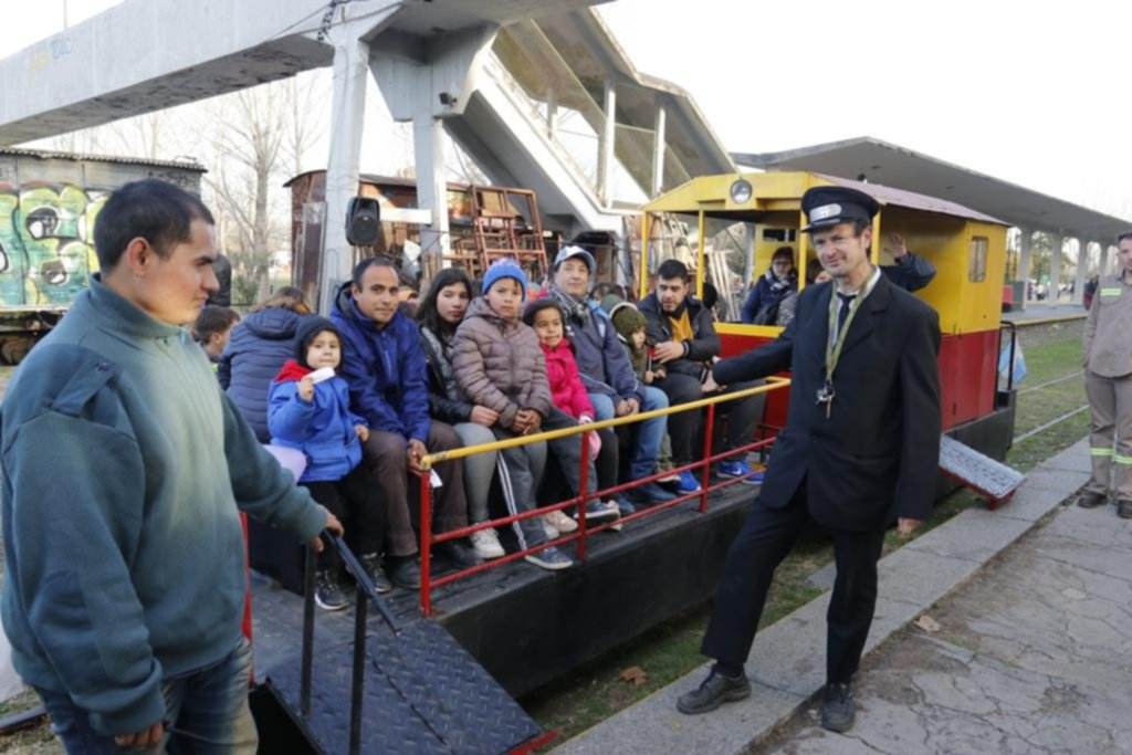 Recordaron al último tren de pasajeros que partió de 17 y 71