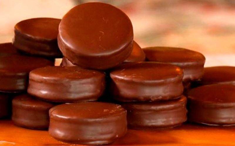 Cuál será el alfajor que suspenderá su producción por falta de cacao