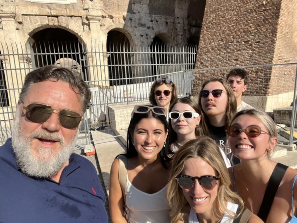 Russell Crowe visitó el Coliseo romano, su “antigua oficina”