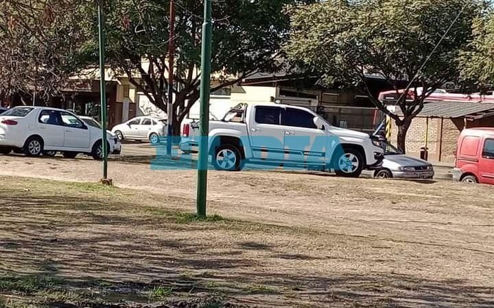 El "estacioná donde quieras" llegó a Los Hornos