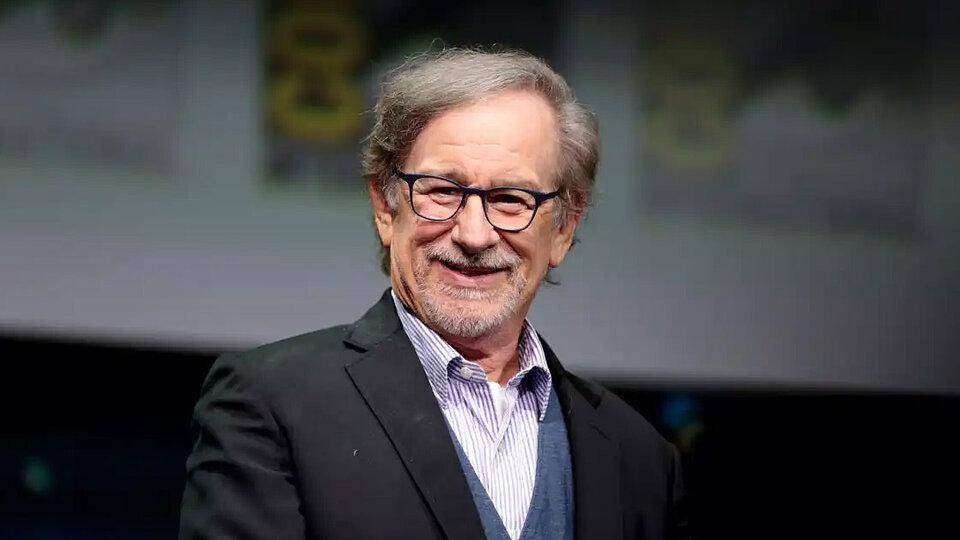 Spielberg dirige el primer videoclip de su carrera... con un teléfono celular
