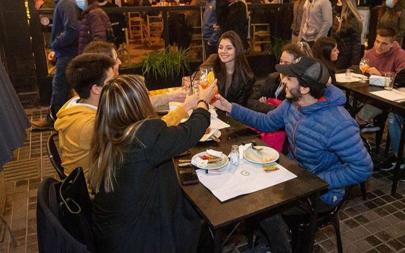 Día del amigo con buen clima