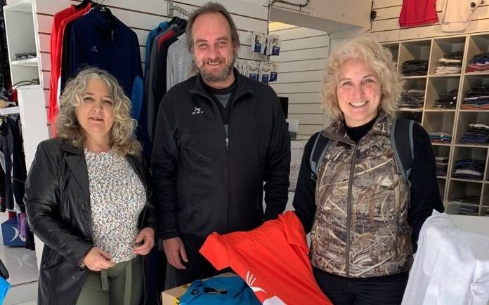 Donaciones de ropa deportiva al Hospital Iriarte