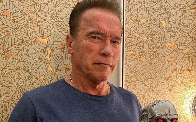 Acusaron a Schwarzenegger de bullying escatológico: "Se tiro un gas en mi cara"