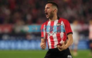 Estudiantes mostró un mejor desempeño y derrotó a Barracas Central por 3 a 1 