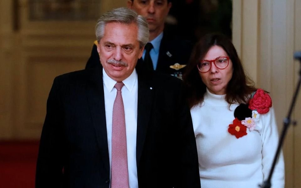 El Gobierno analizó un acuerdo con la oposición y Juntos salió a rechazarlo