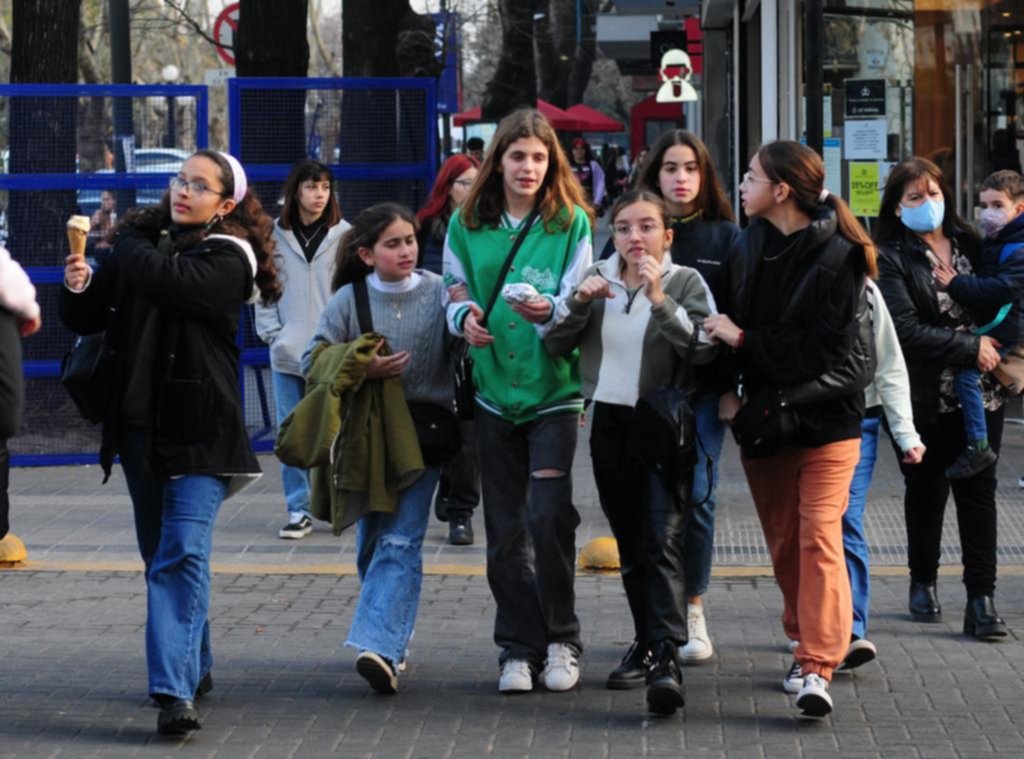 El festejo por el Día del Amigo le puso movimiento y color a la Ciudad