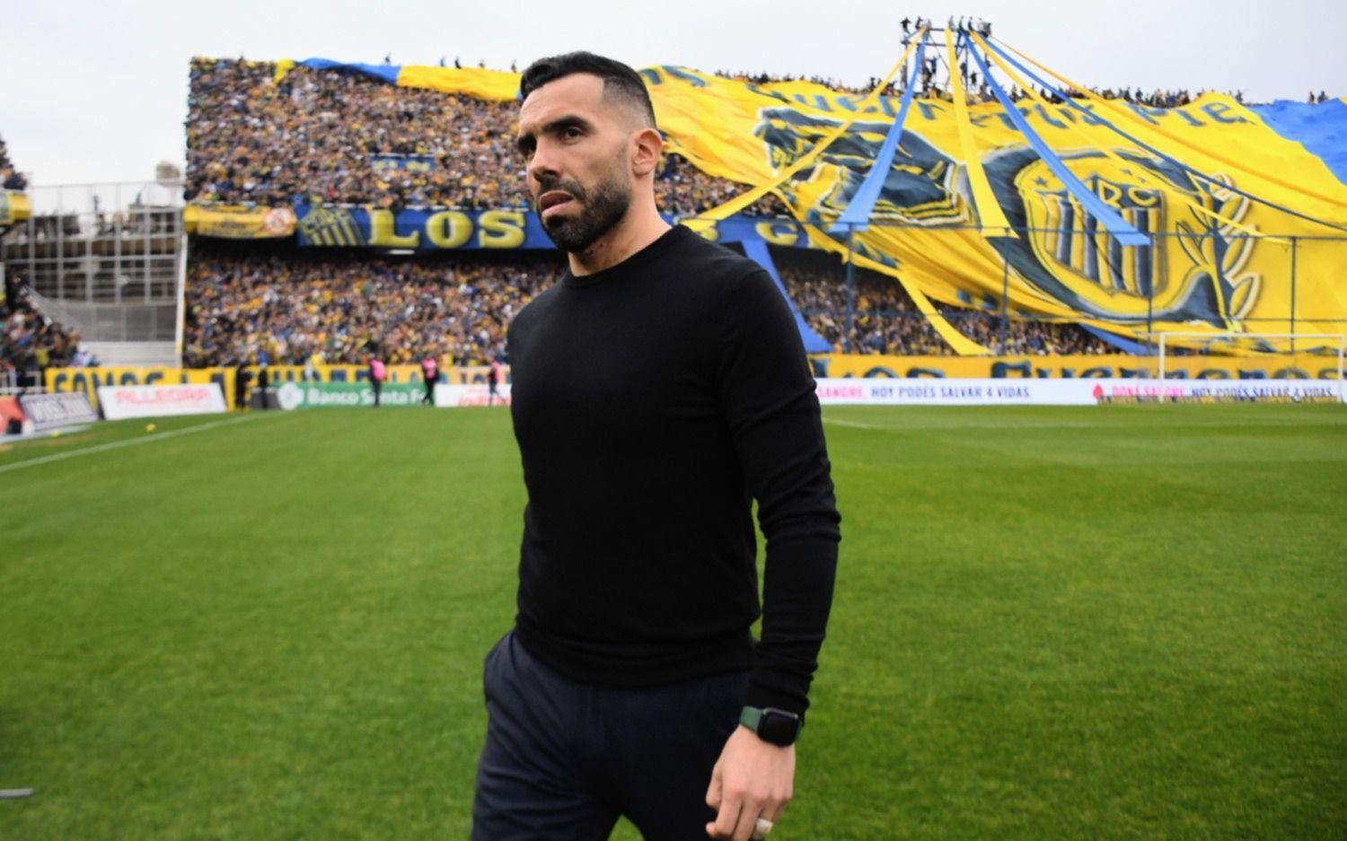 "No nos tenemos que confundir por haber ganado el clásico", señaló Carlos Tevez