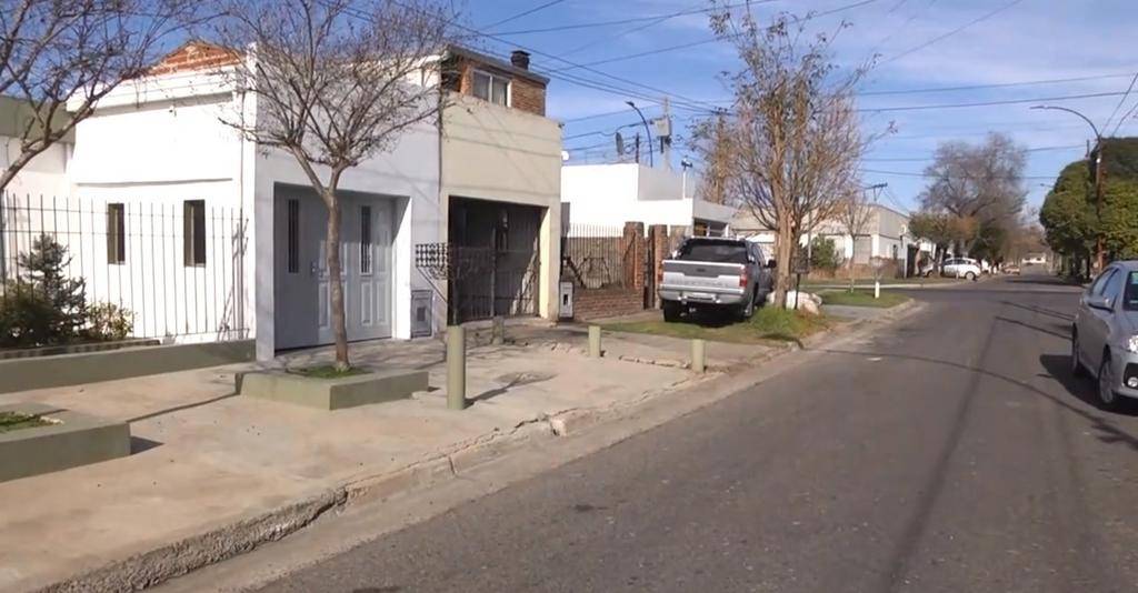 Una vecina asaltada salvó a una familia de quedar cara a cara con ladrones