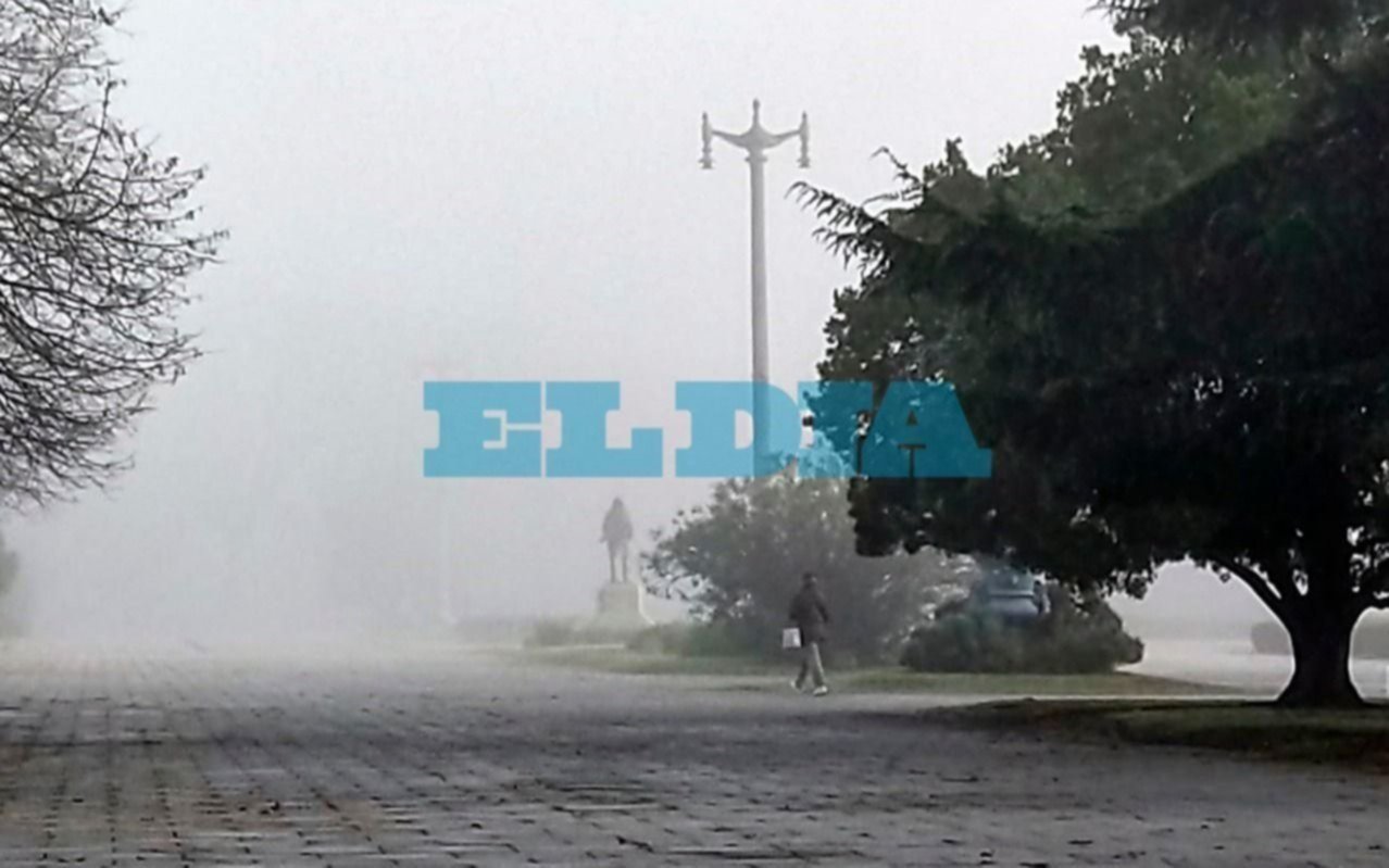 ¡Que poquito se ve! Así continuará el clima en la Ciudad, con mucha neblina y ascenso de temperatura