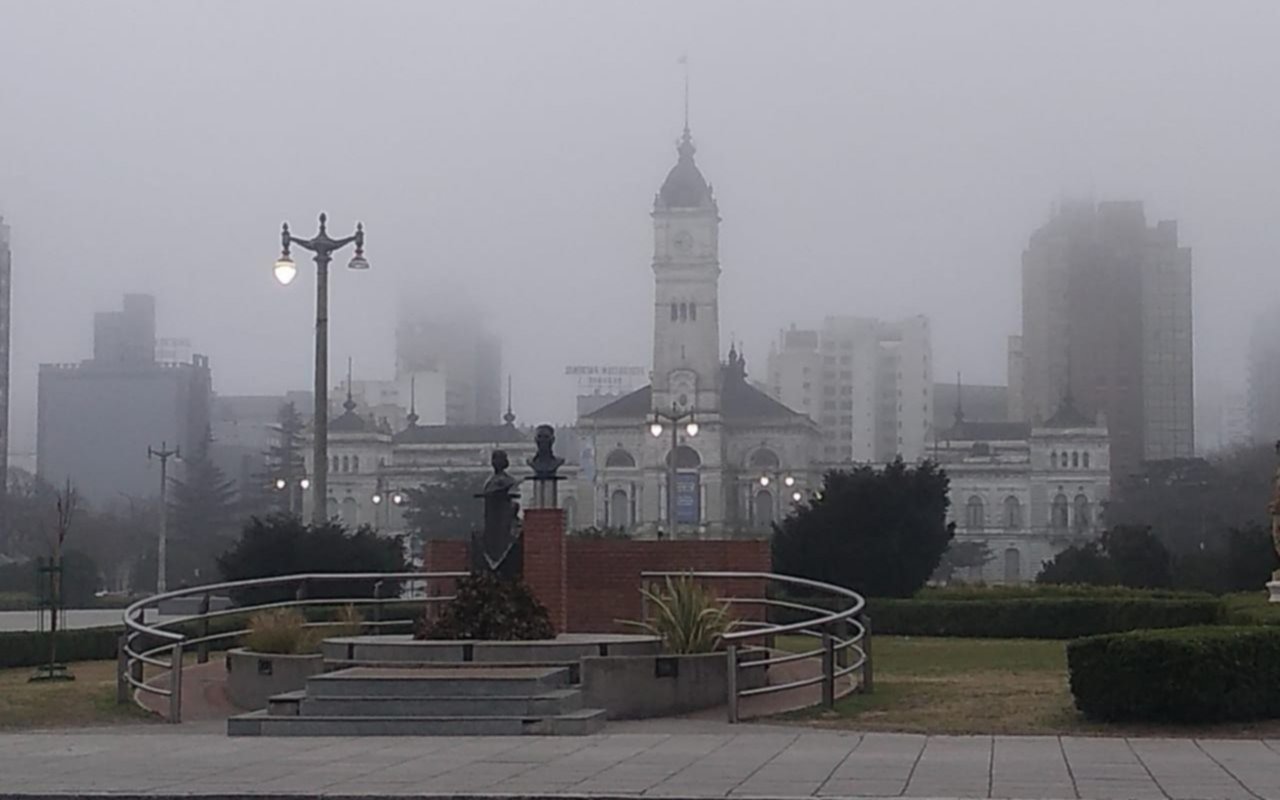 Neblina y humedad: así estará el clima en la Ciudad