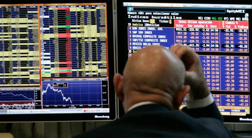 El riesgo país casi en 3.000 puntos y los bonos argentinos en el tobogán