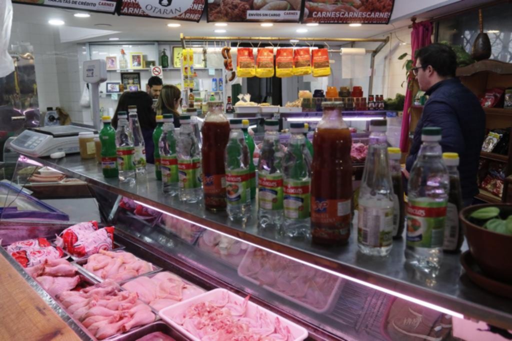 Esta vez, pollo y cerdo: nuevos aumentos para la mesa