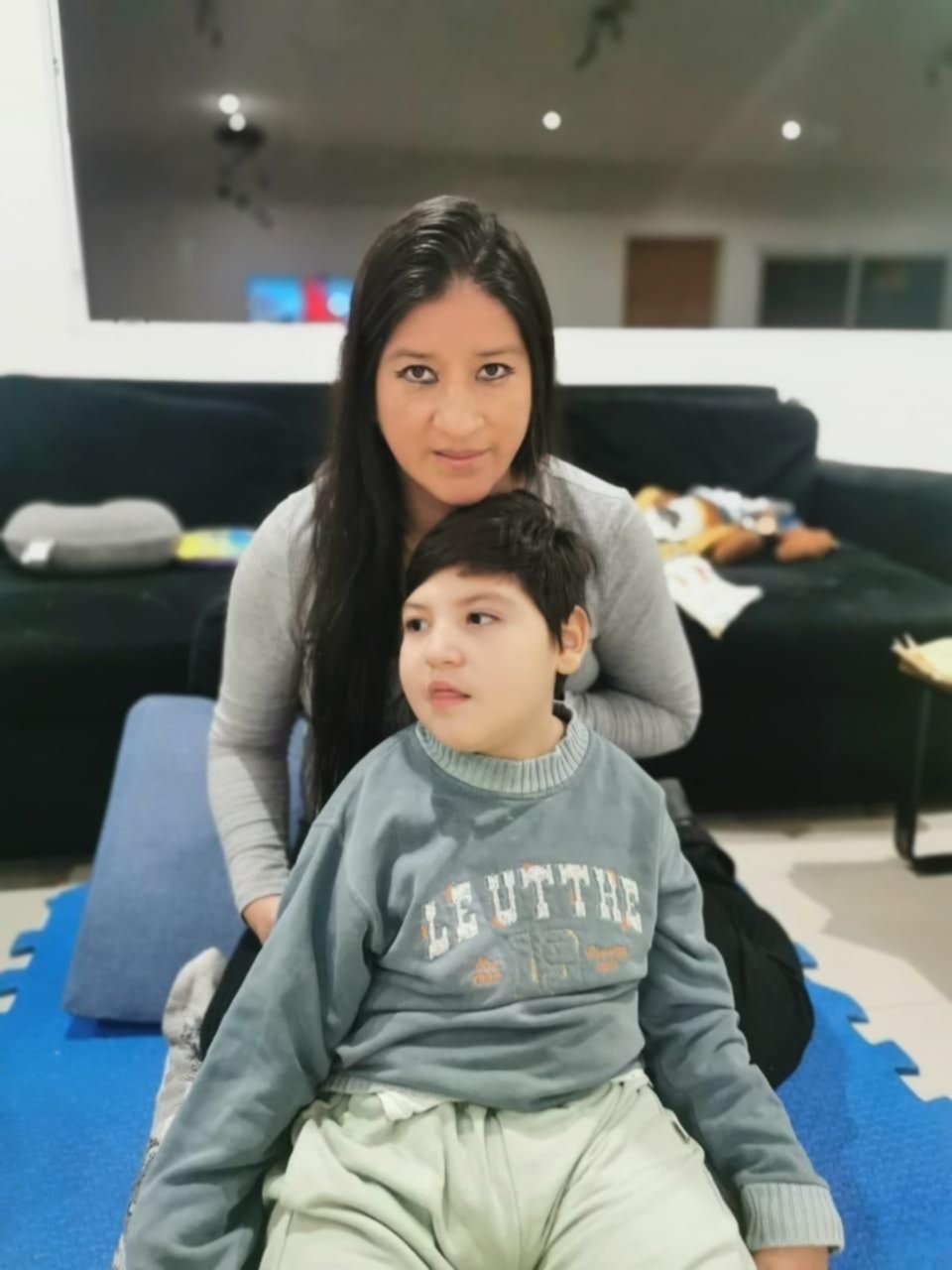  Reclamo sin fin por Bastian, el nene platense que necesita una silla importada: "Van a tardar 6 meses más"