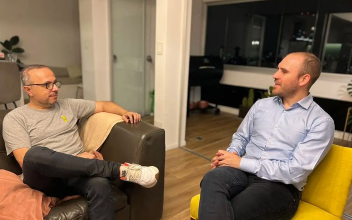 Tras su renuncia a Economía, el platense Martín Guzmán volvió a mostrarse en público