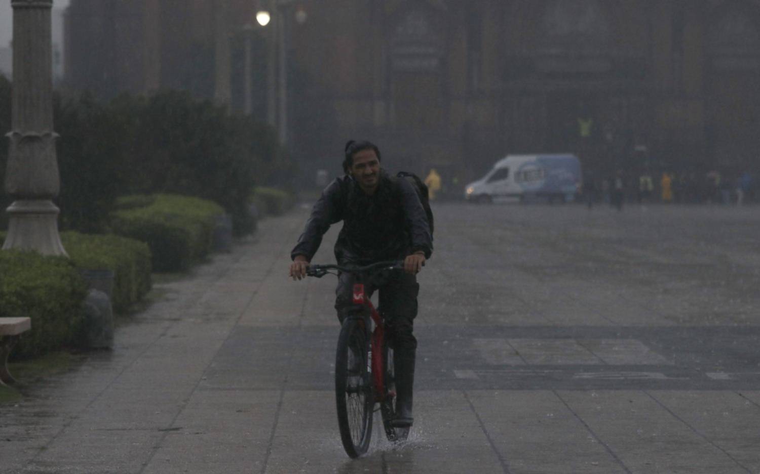 Hay alertas por lluvias: qué zonas afecta y cómo estará en La Plata