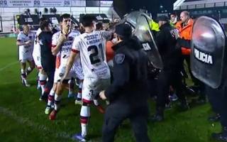 Luis Olivetto, contra el VAR: "Ahora el árbitro es un simple cadete de un tipo que está mirando la televisión"