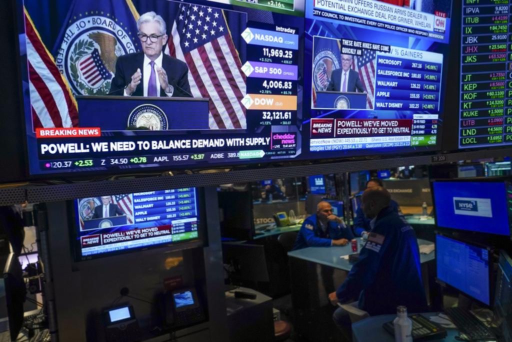 La Fed sube las tasas: y Wall Street baila de alegría