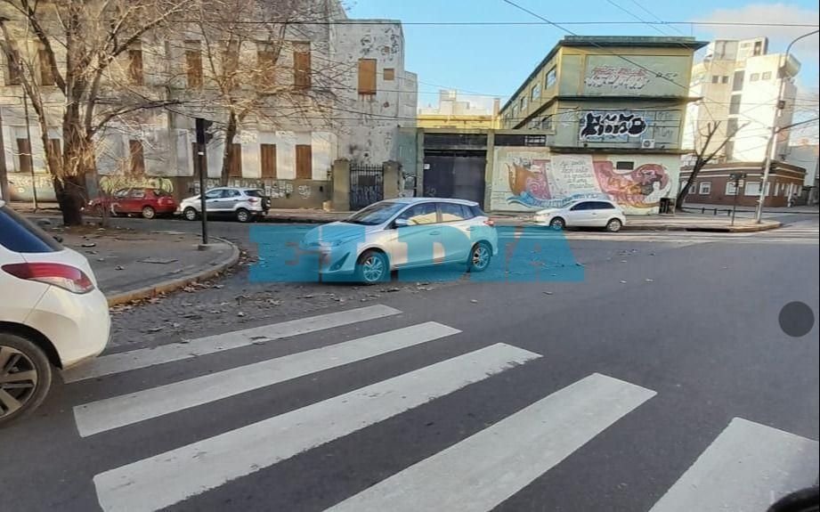 El "estacioná donde quieras" llegó a 4 y diagonal 73