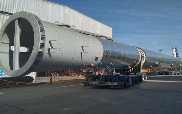 Trasladarán una torre gigante de casi 60 metros y más de 100 toneladas por avenidas de la Región
