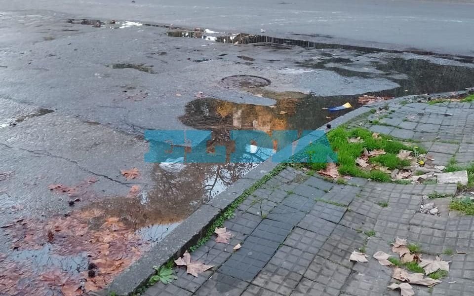 Un pérdida de agua genera problemas en 47 entre 1 y 115