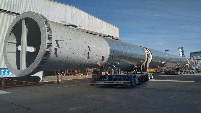 Operativo por el traslado de torres a la planta de YPF en Ensenada