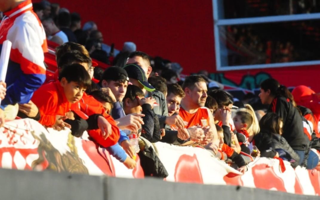 FOTOS | Con la cabeza en la Copa, los hinchas dijeron presente en UNO