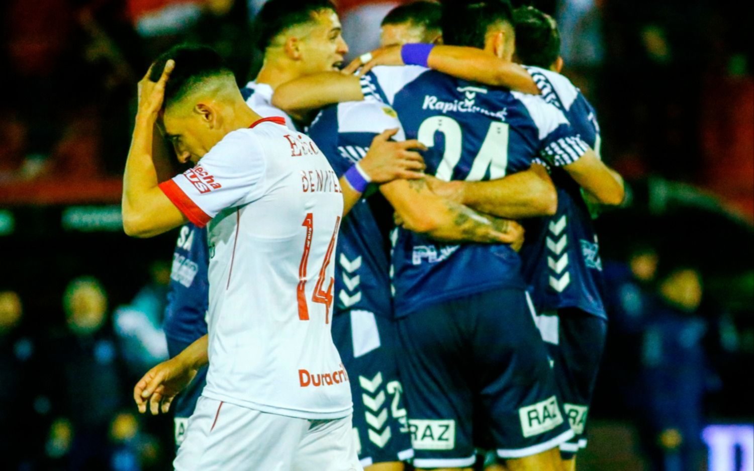 VIDEO. El blopper de Hezze para el delirio del Lobo: así fue el gol del triunfo