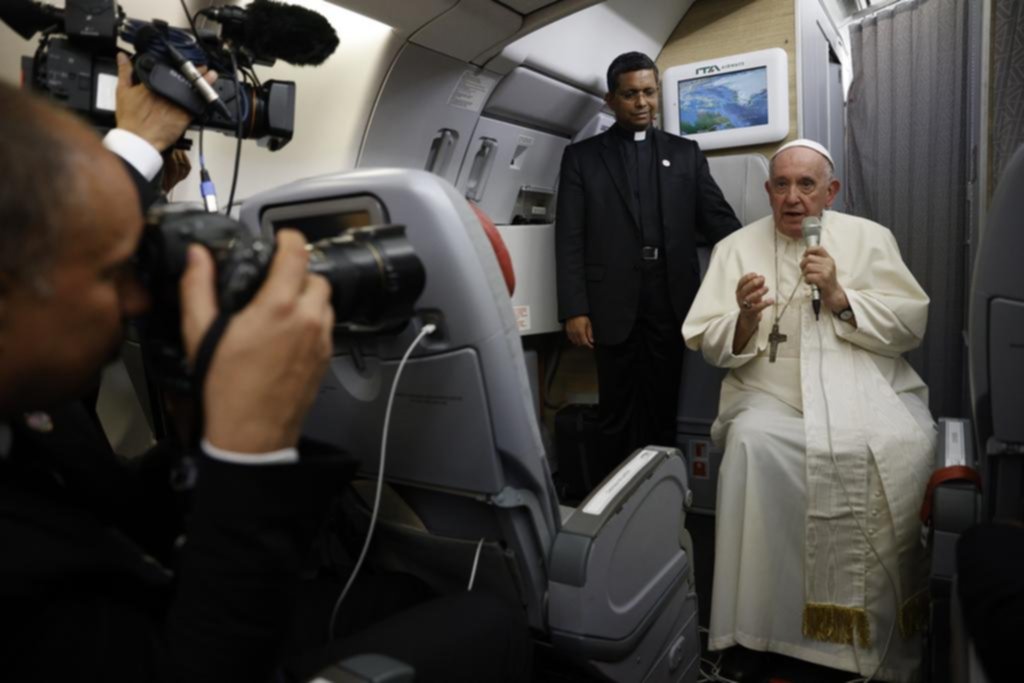¡Ojo con el Papa!: Francisco le abrió la puerta al retiro por sus problemas físicos