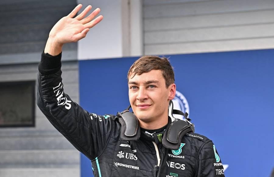 Russell logró la “Pole” en un día adverso para Red Bull