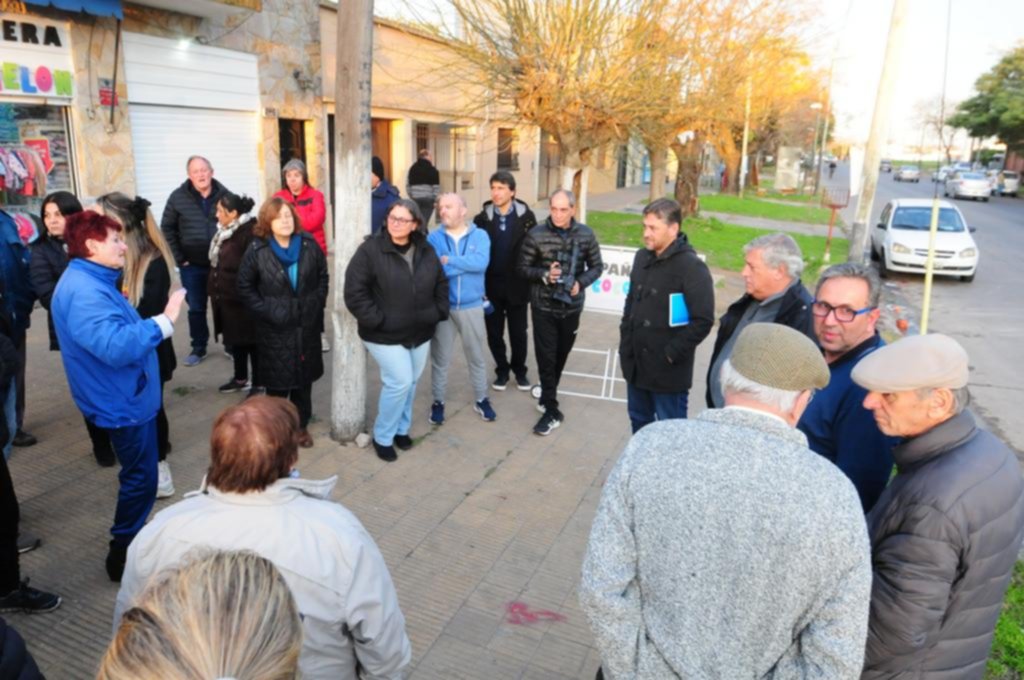 Vecinos Enojados Con La Policía Por La Ola De Robos