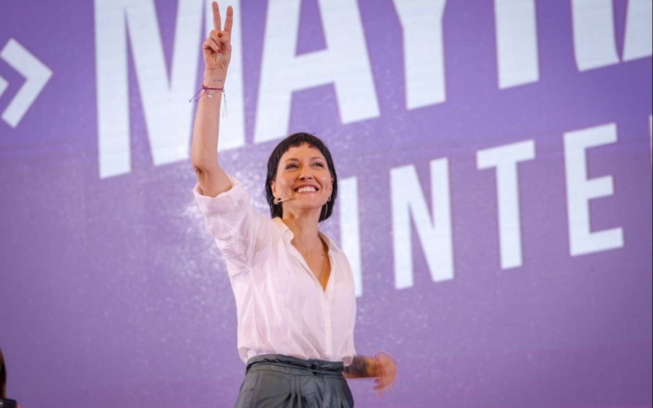 Mayra Mendoza encabezó el cierre del foro abierto del Gobierno