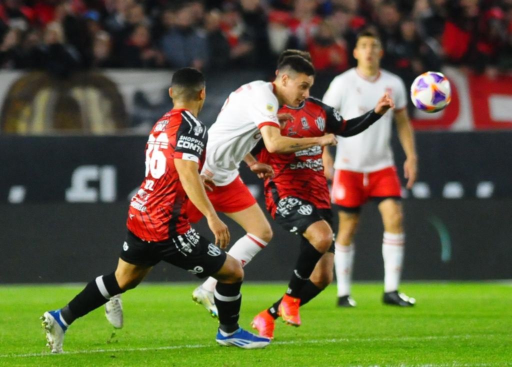 Domínguez nota que su equipo ha bajado el nivel y ya empezó a repetir las variantes