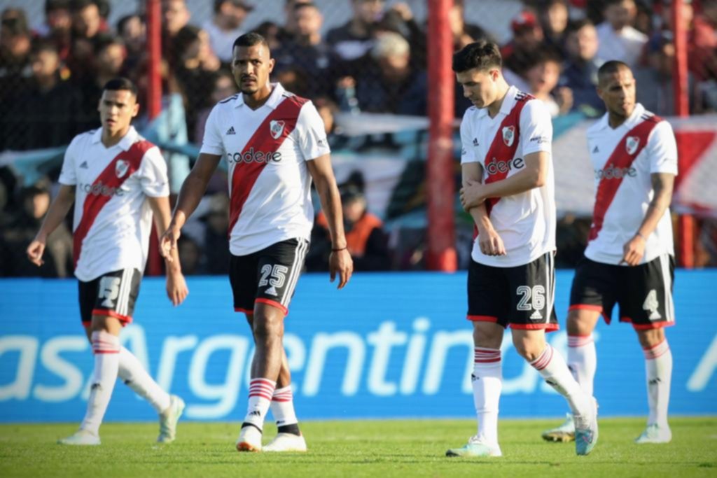 Barracas dio la sorpresa y derrotó al flojo alternativo que eligió Demichelis