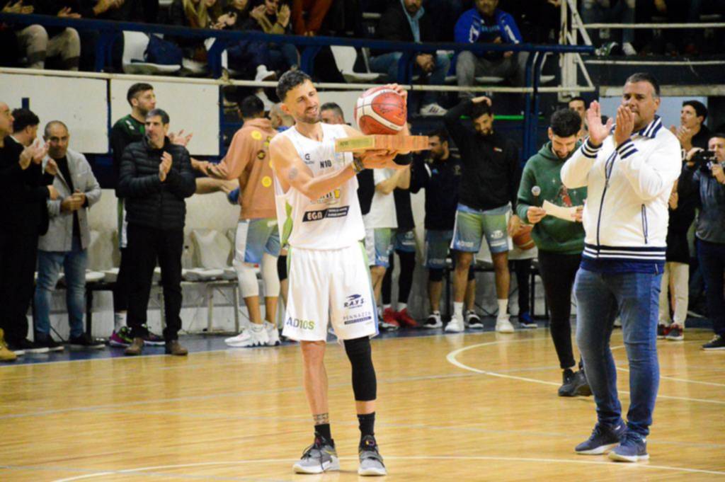 Básquet, magia y emoción en la despedida de Nicolás Gianella