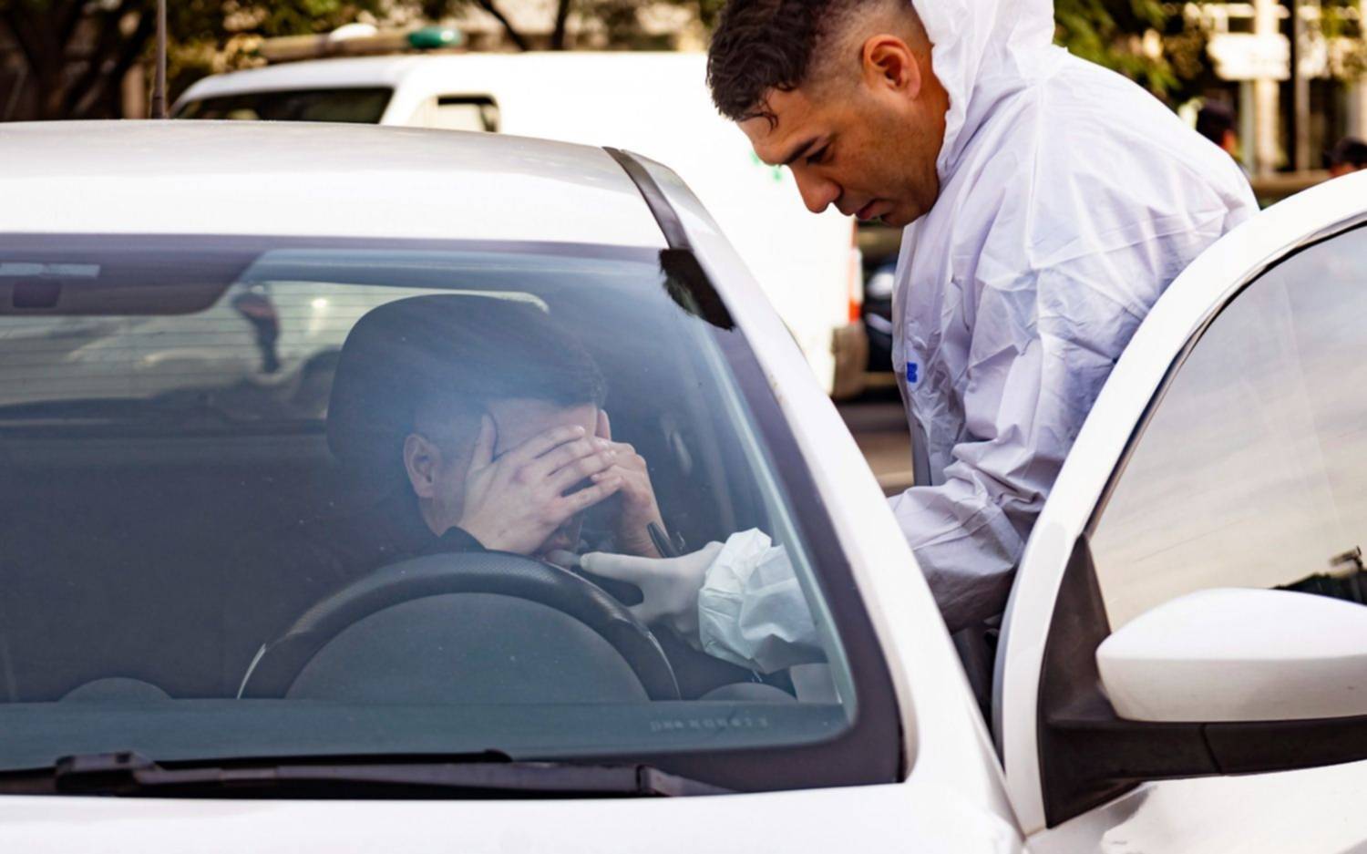 Un conductor alcoholizado provocó un choque en cadena en avenida 9 de Julio: se quedó dormido al volante
