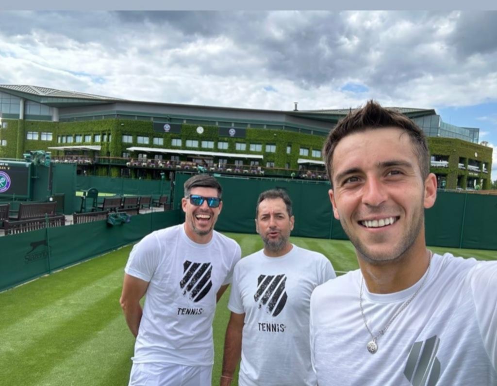 El platense Etcheverry pone en marcha la ilusión en Wimbledon